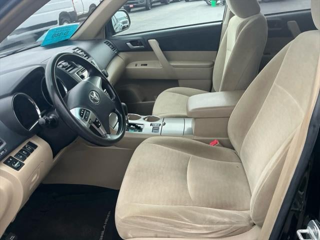 2013 Toyota HIGHLANDER Plus
