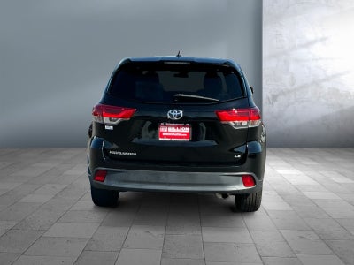 2019 Toyota Highlander LE