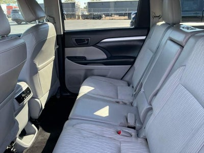 2019 Toyota Highlander LE