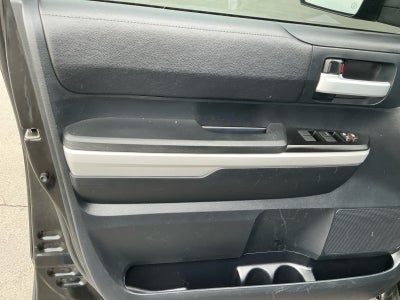 2018 Toyota TUNDRA 4X4 SR5