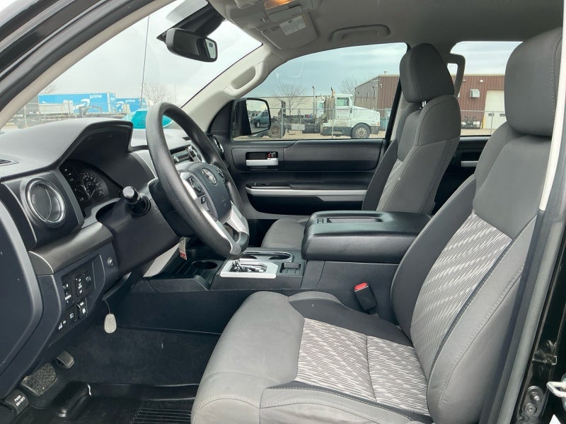 2018 Toyota TUNDRA 4X4 SR5