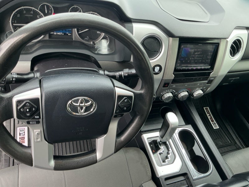 2017 Toyota TUNDRA 4X4 SR5