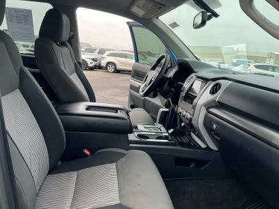 2017 Toyota TUNDRA 4X4 SR5