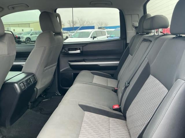 2017 Toyota TUNDRA 4X4 SR5