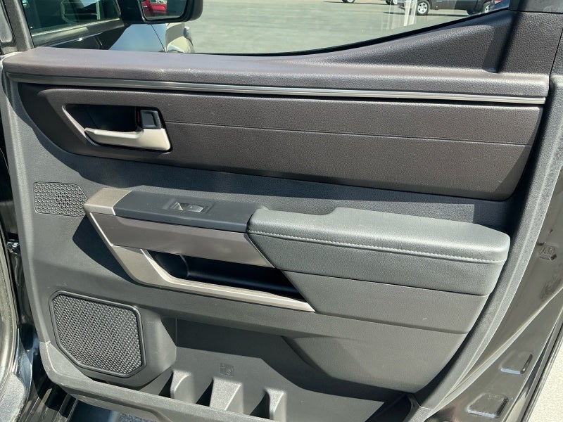 2024 Toyota TUNDRA 4X4 SR5