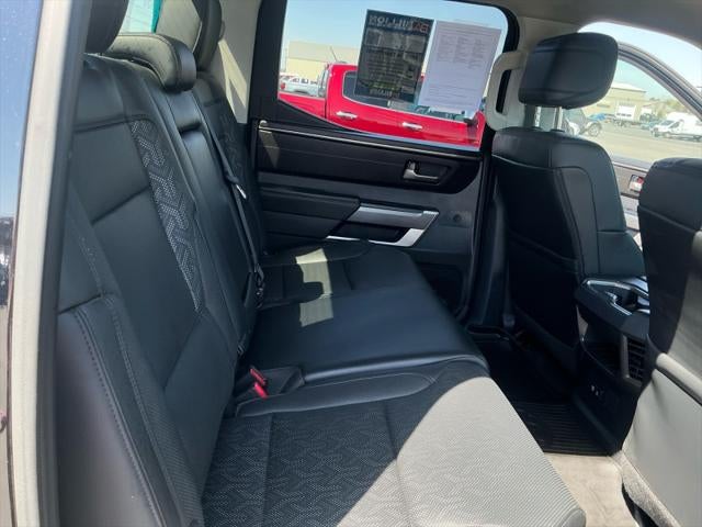 2024 Toyota TUNDRA 4X4 SR5