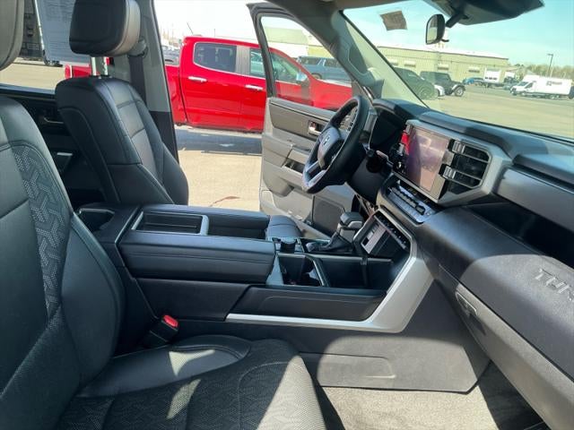 2024 Toyota TUNDRA 4X4 SR5