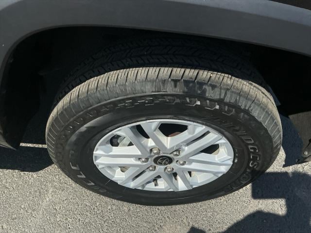 2024 Toyota TUNDRA 4X4 SR5