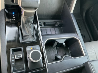 2024 Toyota TUNDRA 4X4 SR5