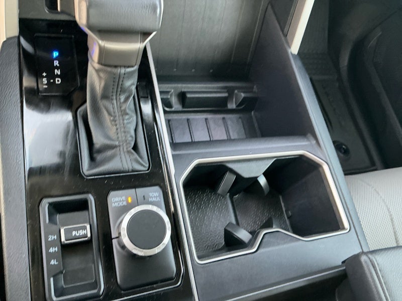 2024 Toyota TUNDRA 4X4 SR5