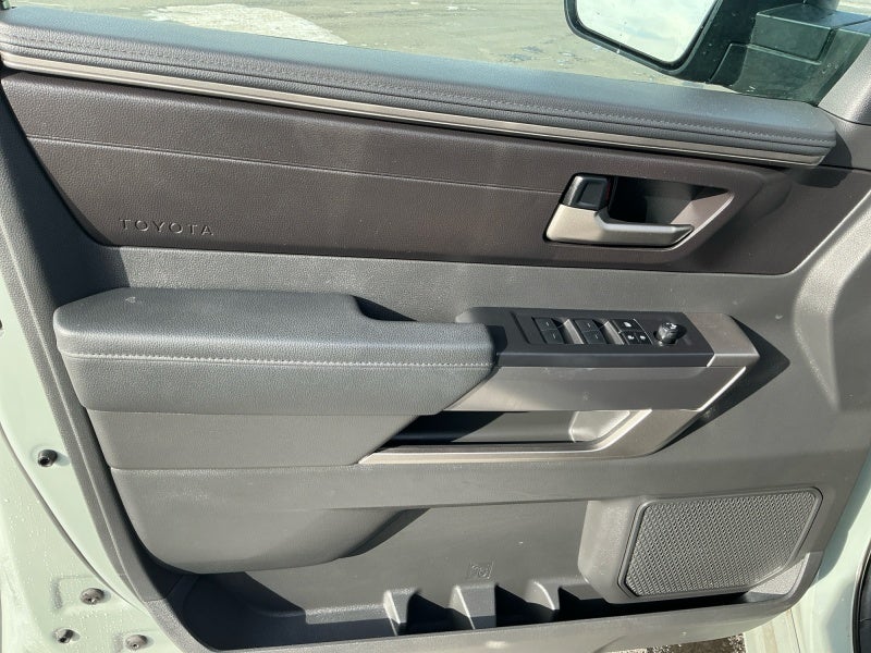 2024 Toyota TUNDRA 4X4 SR5