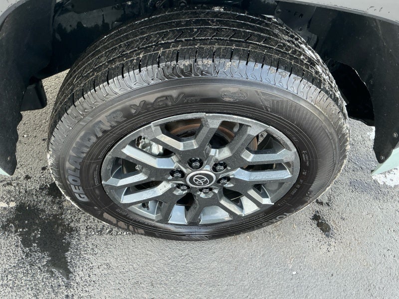 2024 Toyota TUNDRA 4X4 SR5