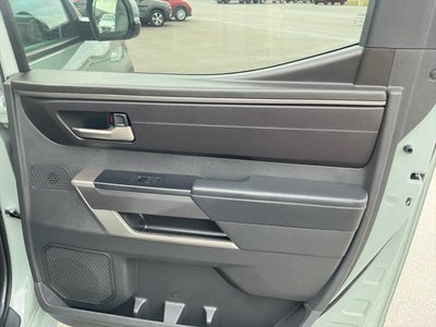 2025 Toyota TUNDRA 4X4 SR5
