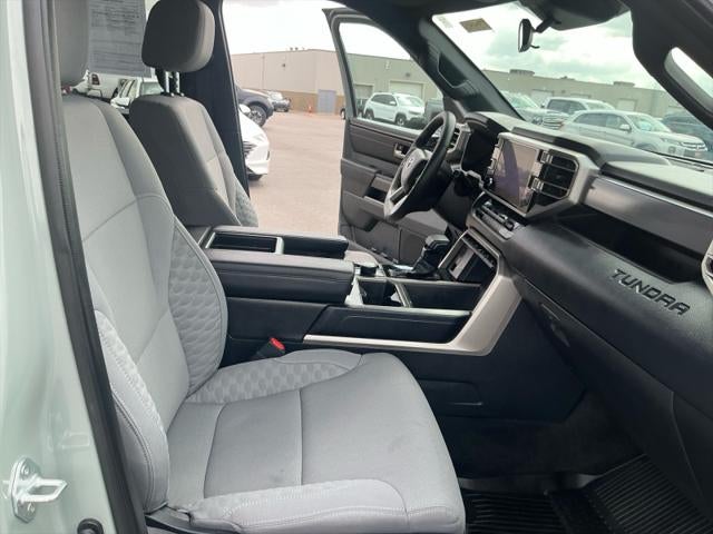 2025 Toyota TUNDRA 4X4 SR5