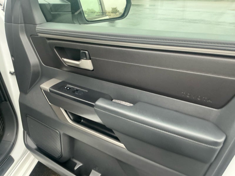 2024 Toyota Tundra 4WD SR5
