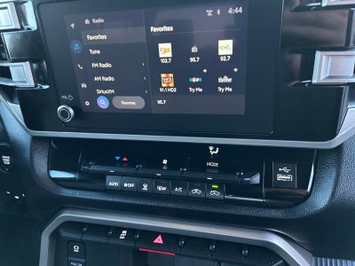 2025 Toyota TUNDRA 4X4 SR5