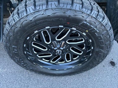 2025 Toyota TUNDRA 4X4 SR5