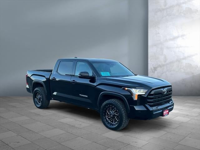 2025 Toyota TUNDRA 4X4 SR5