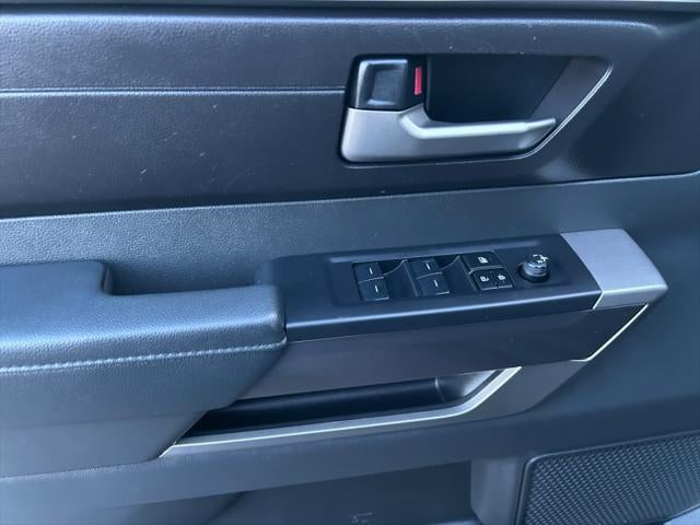 2025 Toyota TUNDRA 4X4 SR5