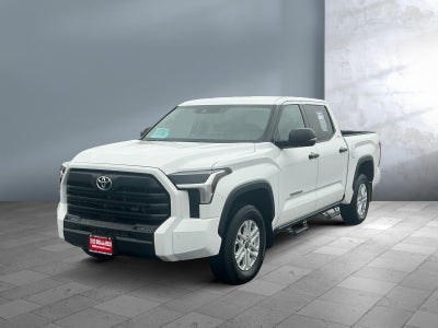 2023 Toyota Tundra 4WD SR5