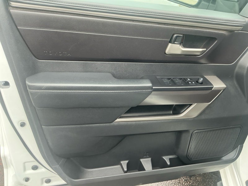 2023 Toyota Tundra 4WD SR5