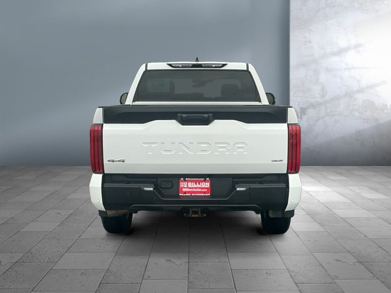 2023 Toyota Tundra 4WD SR5