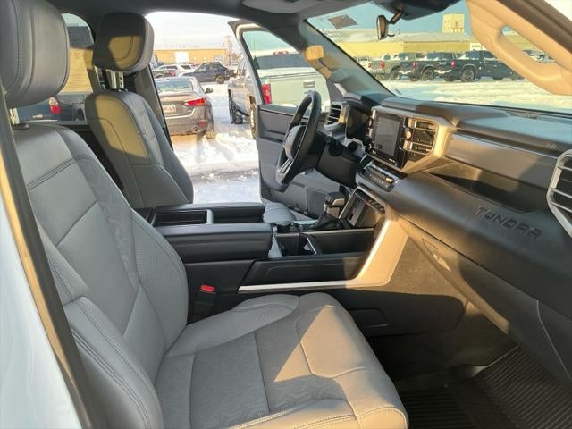 2024 Toyota TUNDRA 4X4 SR5