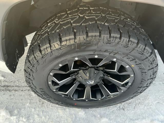2024 Toyota TUNDRA 4X4 SR5