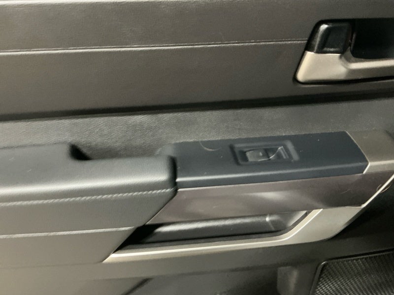 2025 Toyota TUNDRA 4X4 SR5