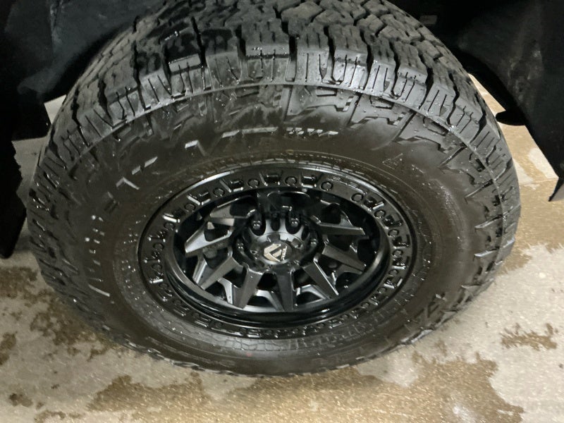 2025 Toyota TUNDRA 4X4 SR5