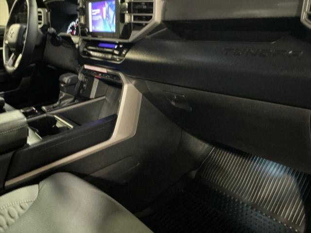 2025 Toyota TUNDRA 4X4 SR5