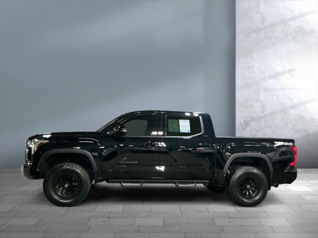 2025 Toyota TUNDRA 4X4 SR5