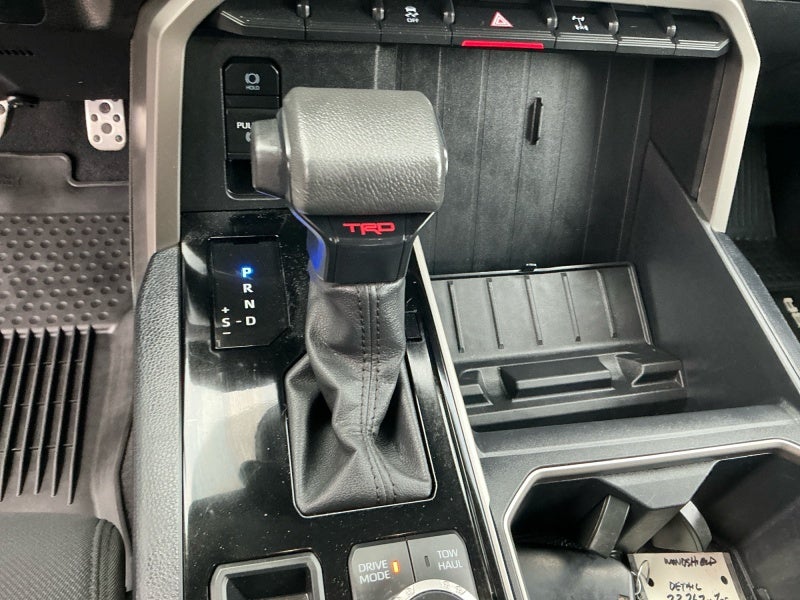 2024 Toyota TUNDRA 4X4 SR5