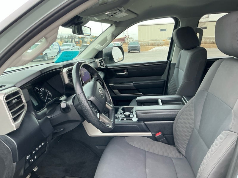 2024 Toyota TUNDRA 4X4 SR5