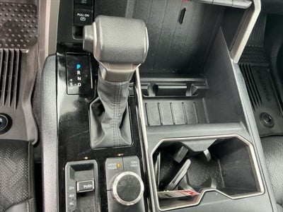 2024 Toyota TUNDRA 4X4 SR5