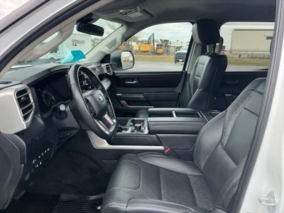 2024 Toyota TUNDRA 4X4 SR5