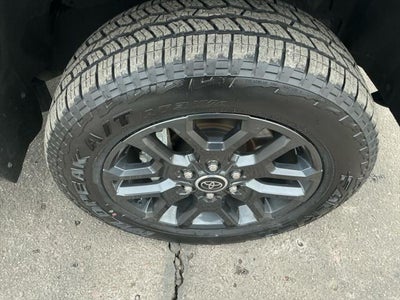 2023 Toyota TUNDRA 4X4 Platinum