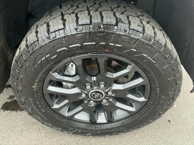 2023 Toyota TUNDRA 4X4 Platinum