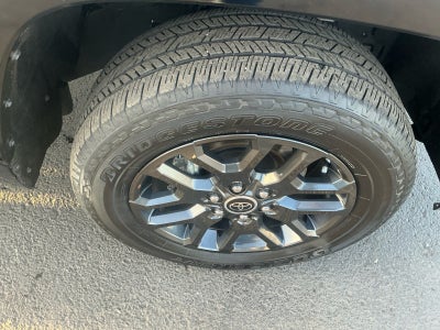 2023 Toyota TUNDRA 4X4 Platinum