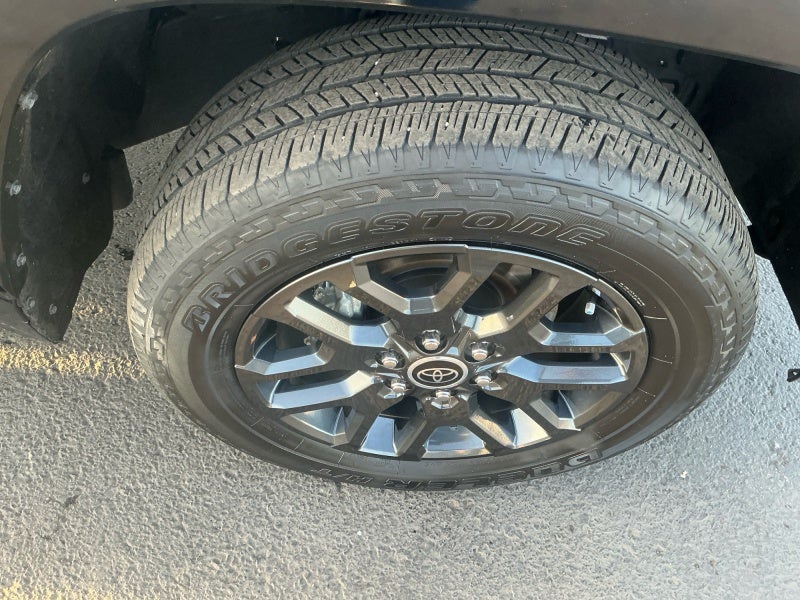 2023 Toyota TUNDRA 4X4 Platinum