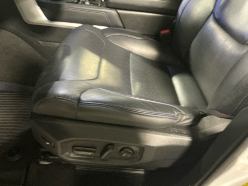 2022 Toyota TUNDRA 4X4 Platinum