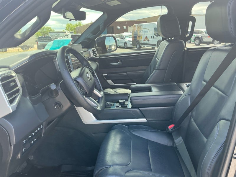 2025 Toyota Tundra Platinum