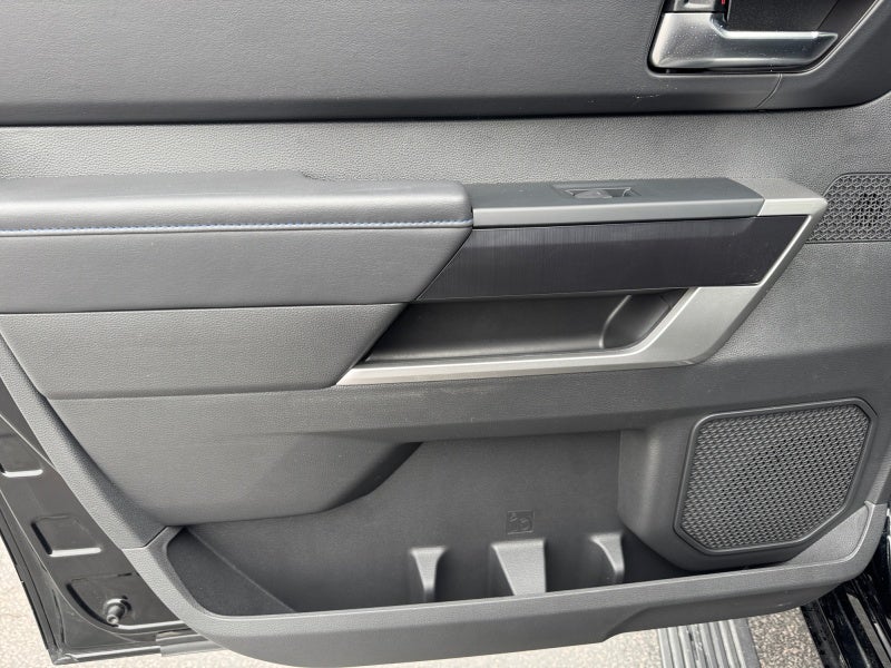 2025 Toyota Tundra Platinum - Photo 25