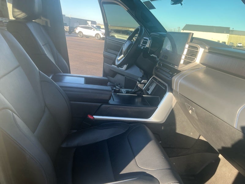 2022 Toyota TUNDRA 4X4 Platinum