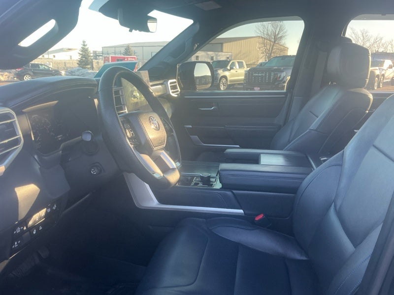 2022 Toyota TUNDRA 4X4 Platinum