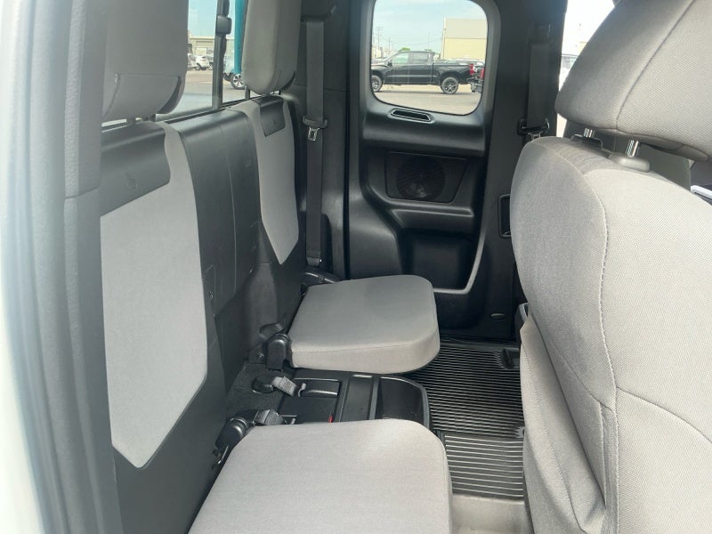 2020 Toyota TACOMA SR5 SR5