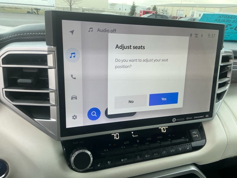 2022 Toyota Tundra i-FORCE MAX Capstone Hybrid