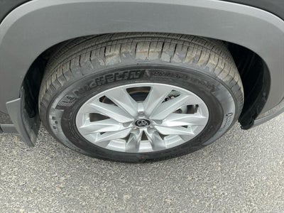 2025 Toyota Corolla Cross LE