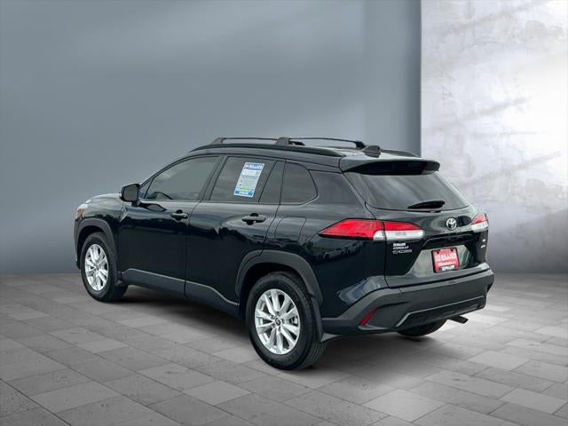 2025 Toyota Corolla Cross LE