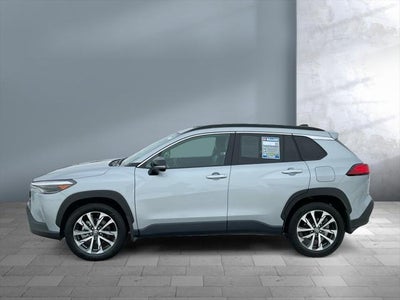 2025 Toyota Corolla Cross XLE